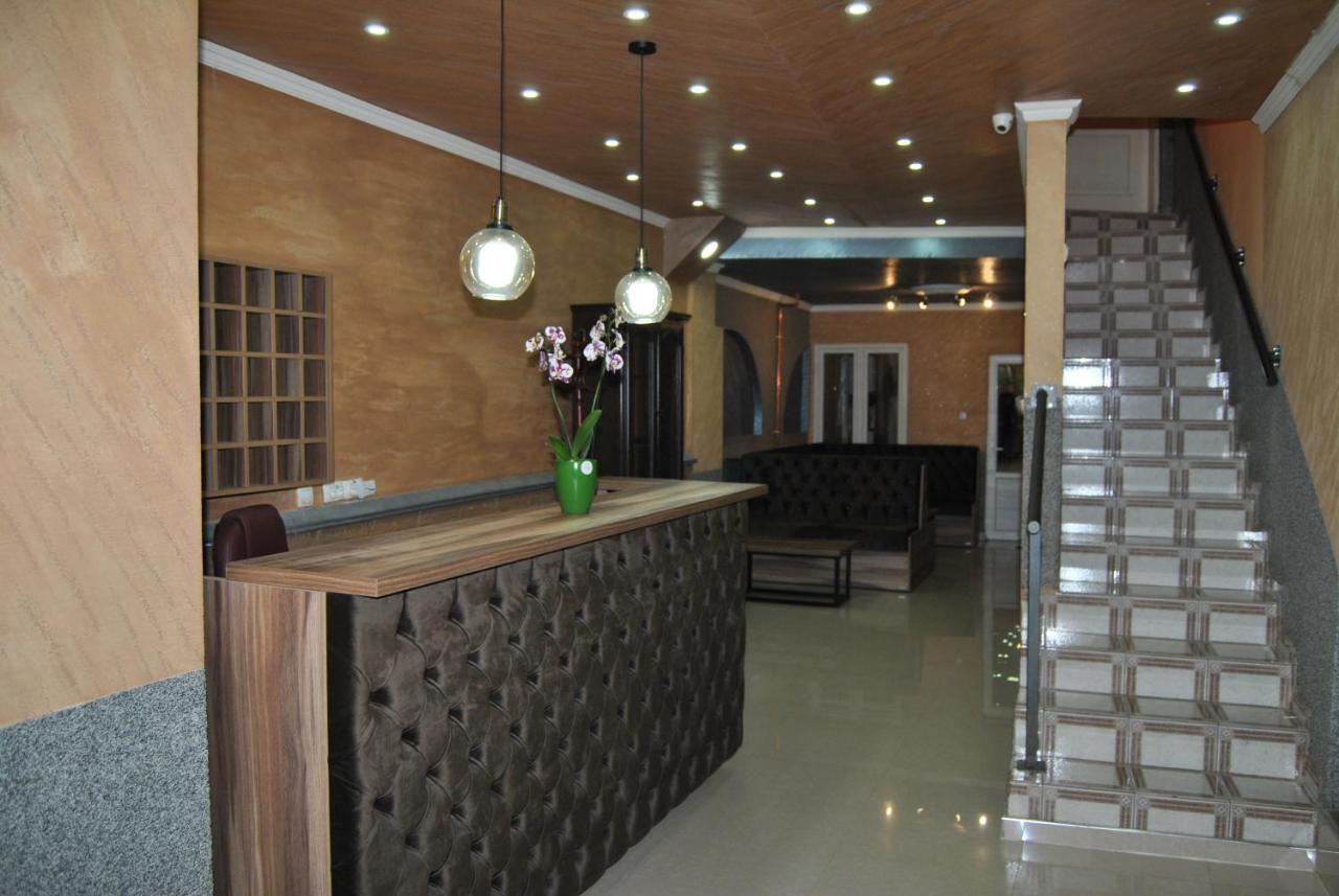 Hotel Simke Garni Subotica Exterior foto