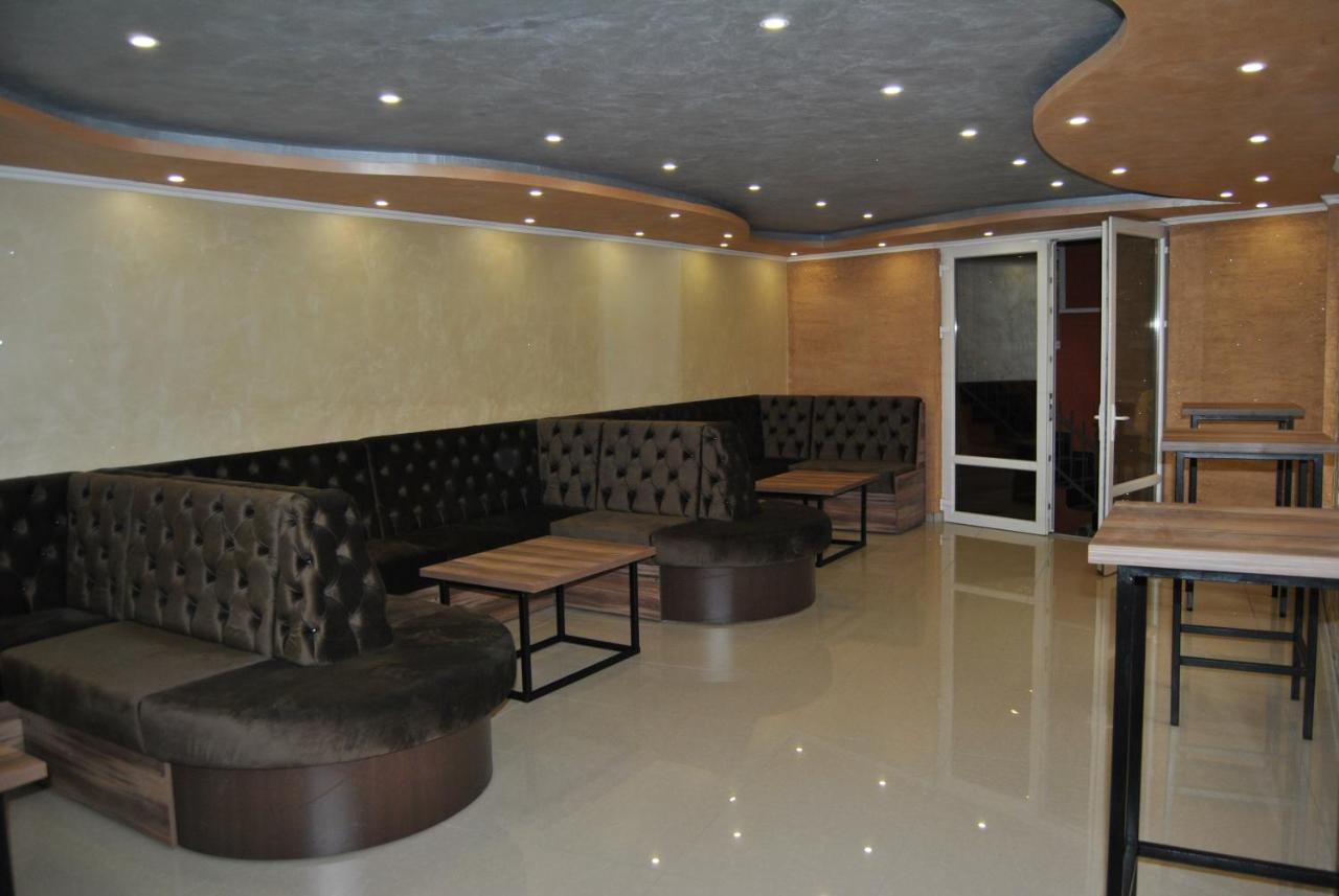 Hotel Simke Garni Subotica Exterior foto