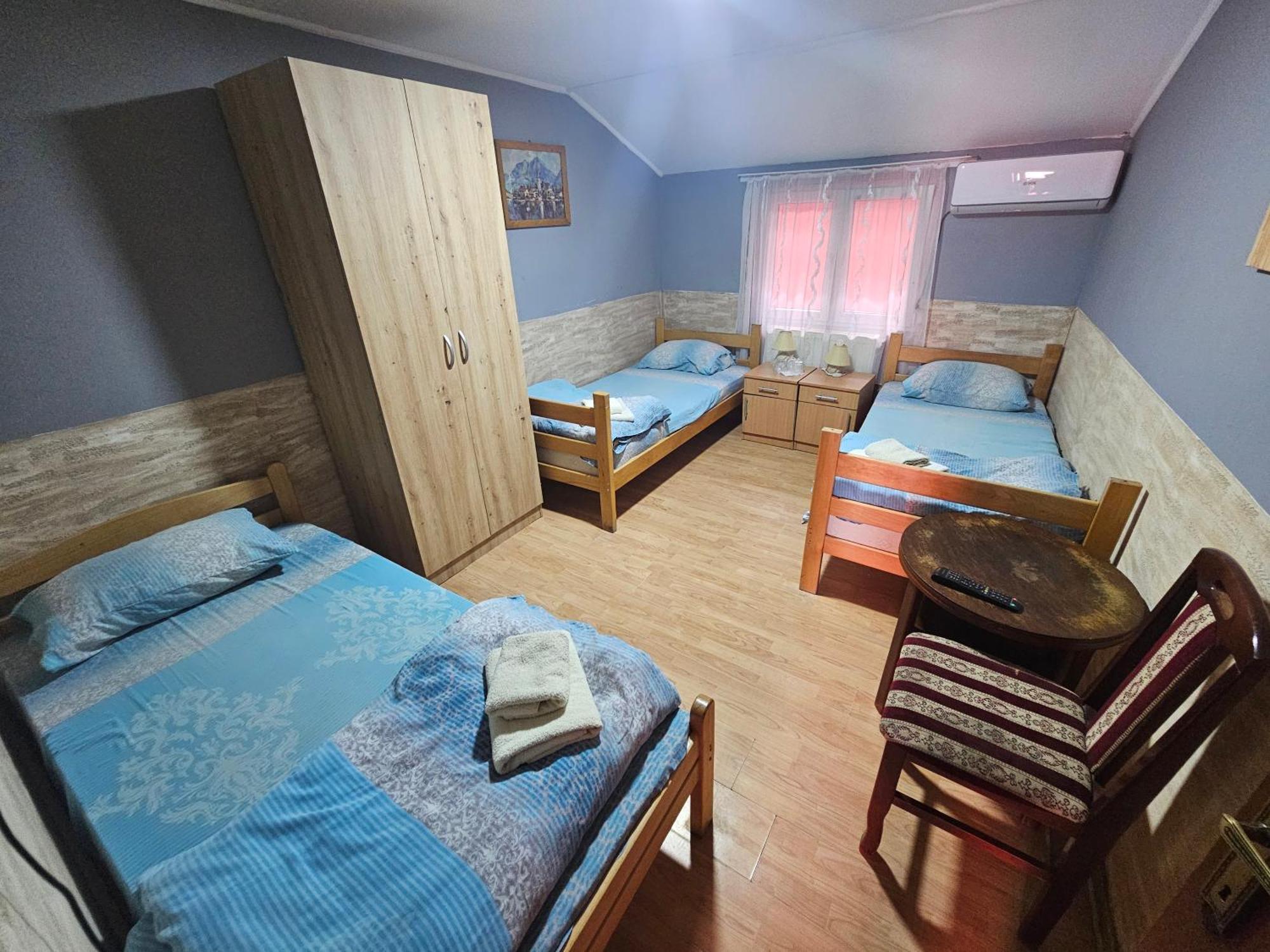 Hotel Simke Garni Subotica Exterior foto